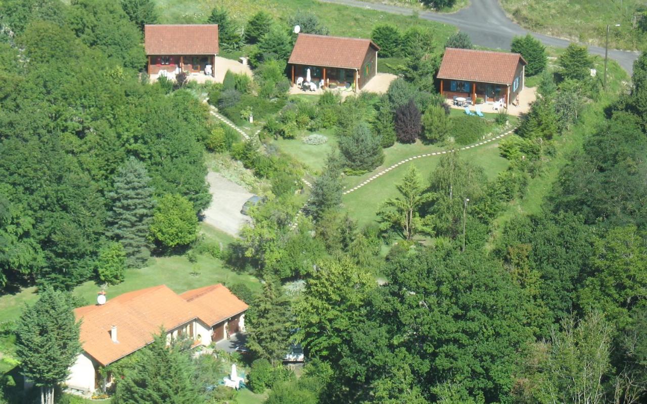 Les Chalets De La Vigne Grande Saint-Floret المظهر الخارجي الصورة