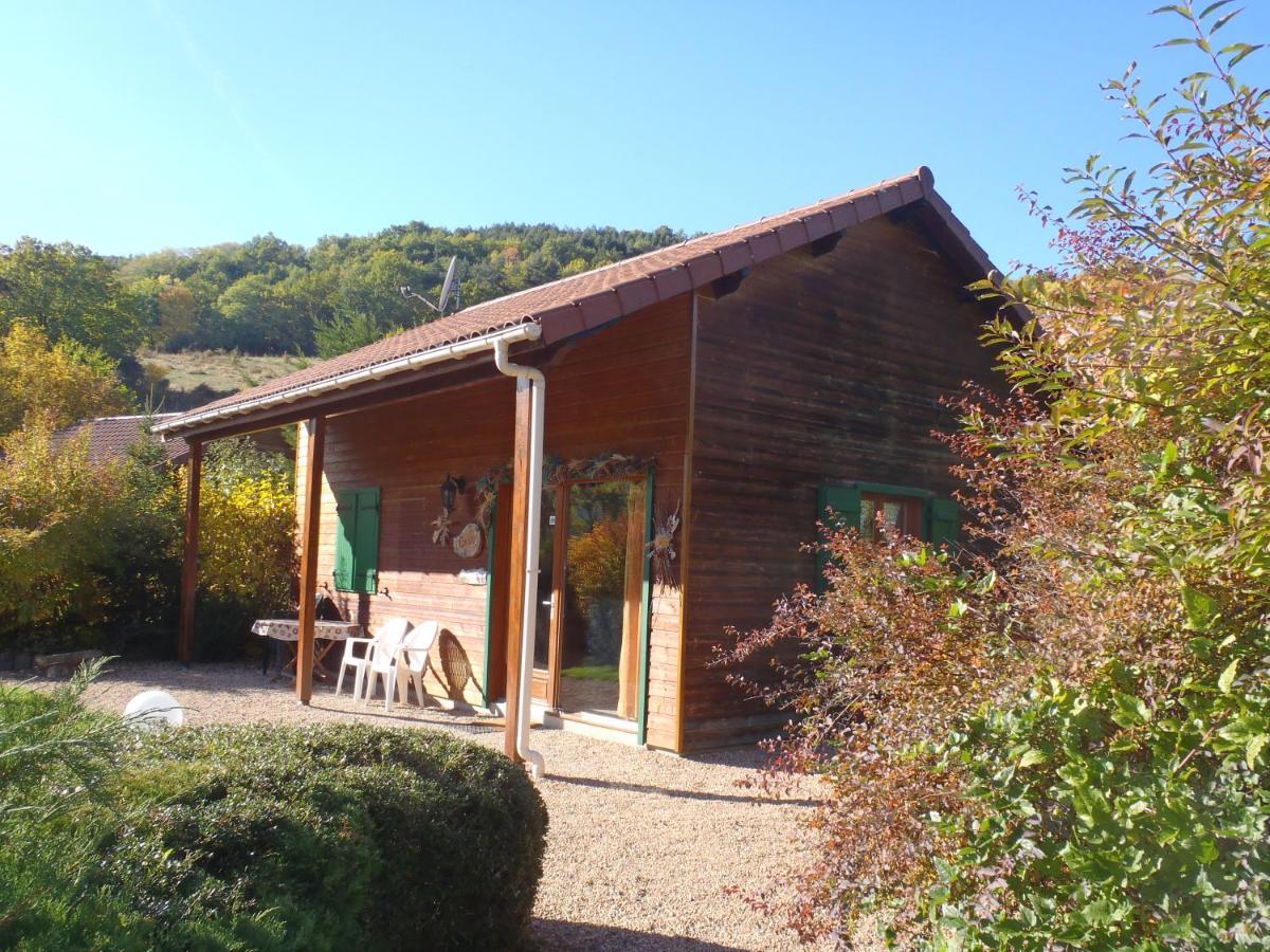 Les Chalets De La Vigne Grande Saint-Floret المظهر الخارجي الصورة