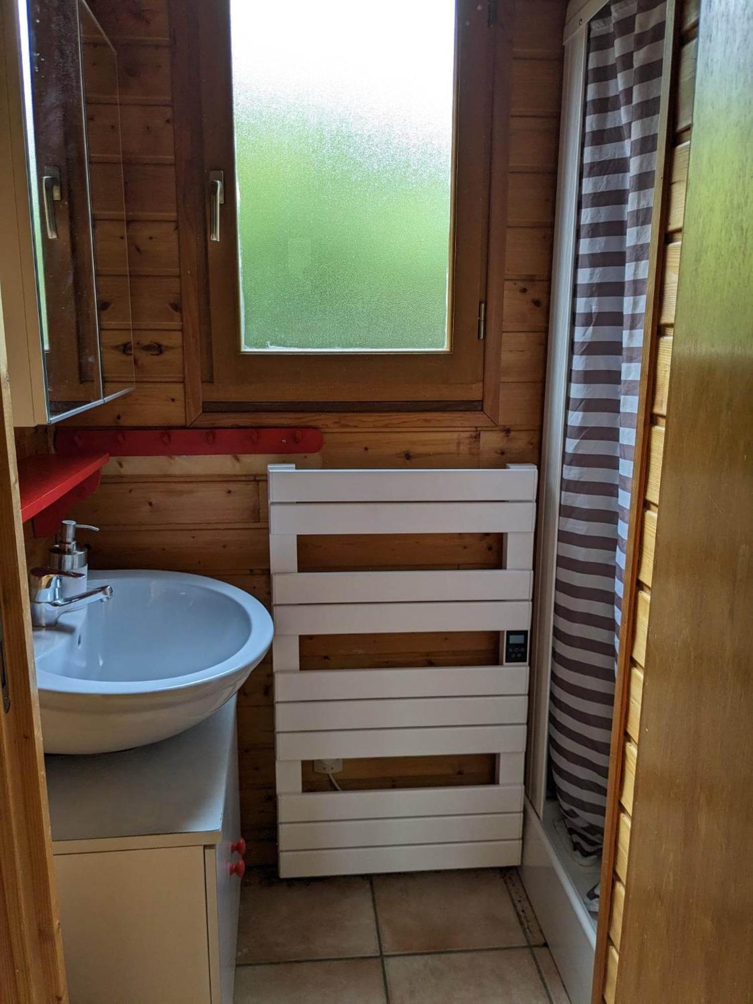 Les Chalets De La Vigne Grande Saint-Floret المظهر الخارجي الصورة