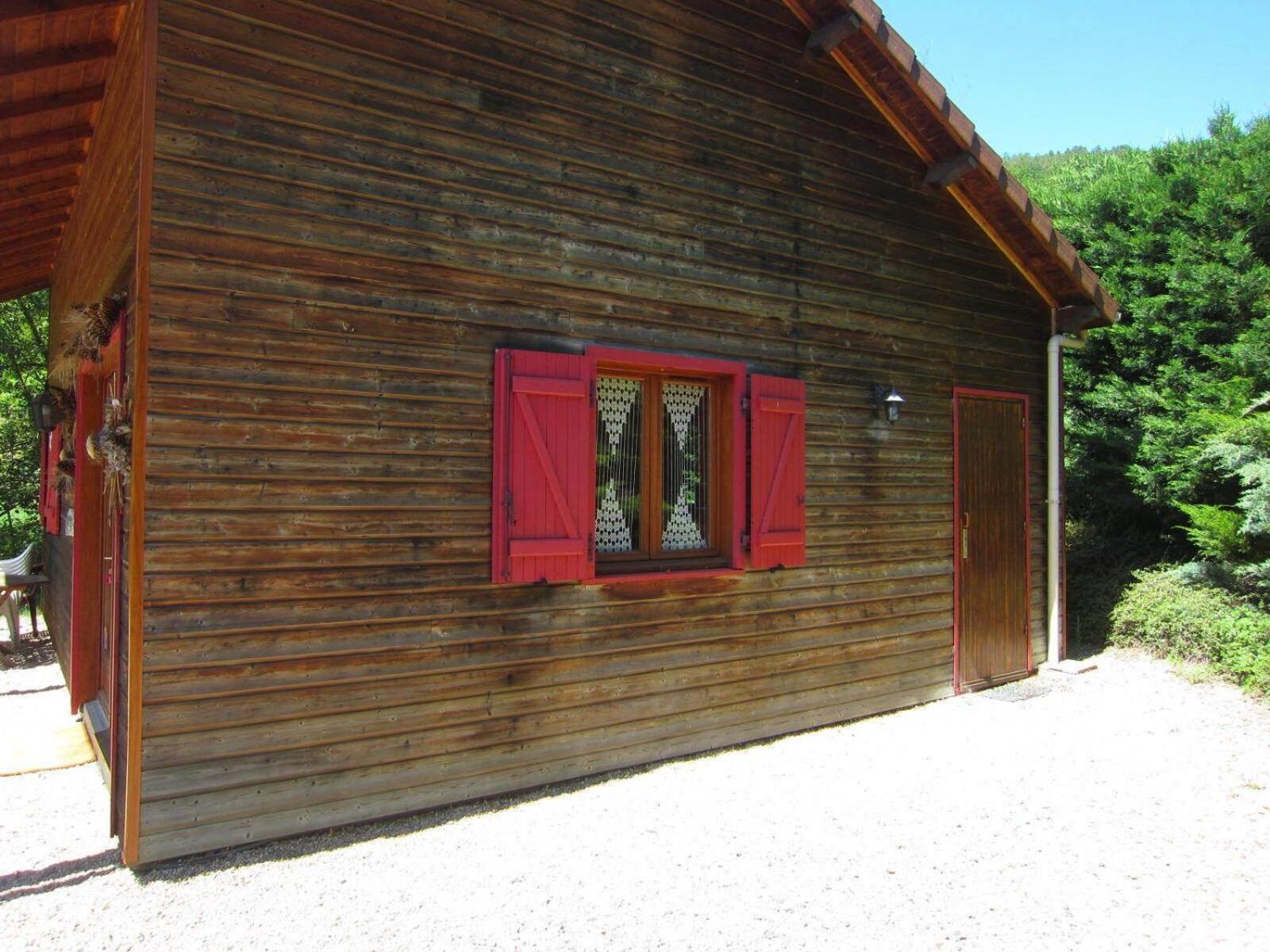 Les Chalets De La Vigne Grande Saint-Floret المظهر الخارجي الصورة
